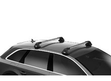 Опоры Thule Edge Clamp на крыше автомобиля