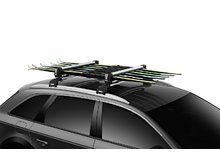 Беговые лыжи на багажнике Thule SnowPack L