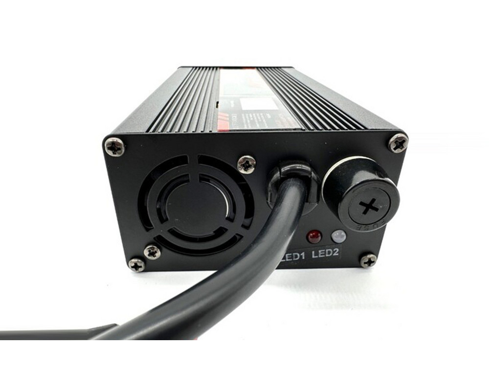 Зарядное устройство SPARKCELL LiFePO4 12V 20A
