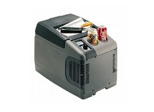 Автомобильный холодильник с продуктами Indel B TB2001