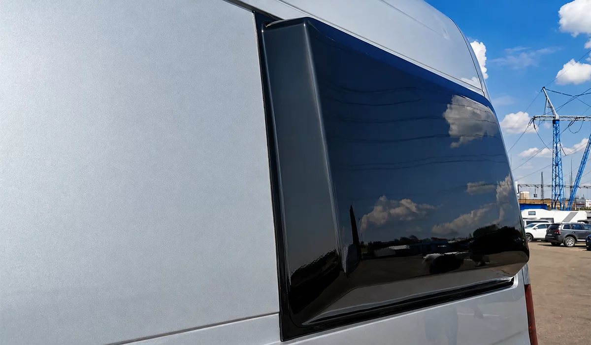 Стеклопластиковые расширители кузова Mercedes Sprinter для поперечной кровати